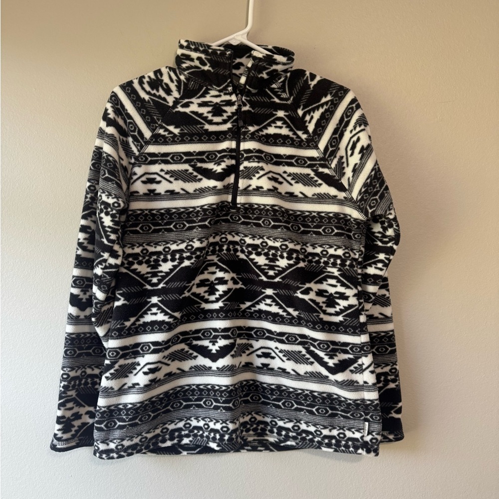 Eddie Bauer Women's Black and White ultra soft Aztec Patterned 1/4 pullover